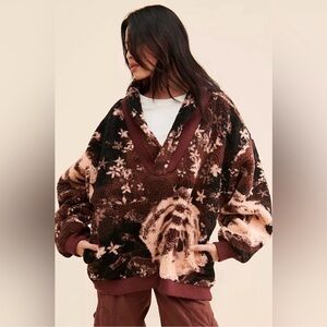 NWOT Free People Rosie Printed Sherpa Pullover